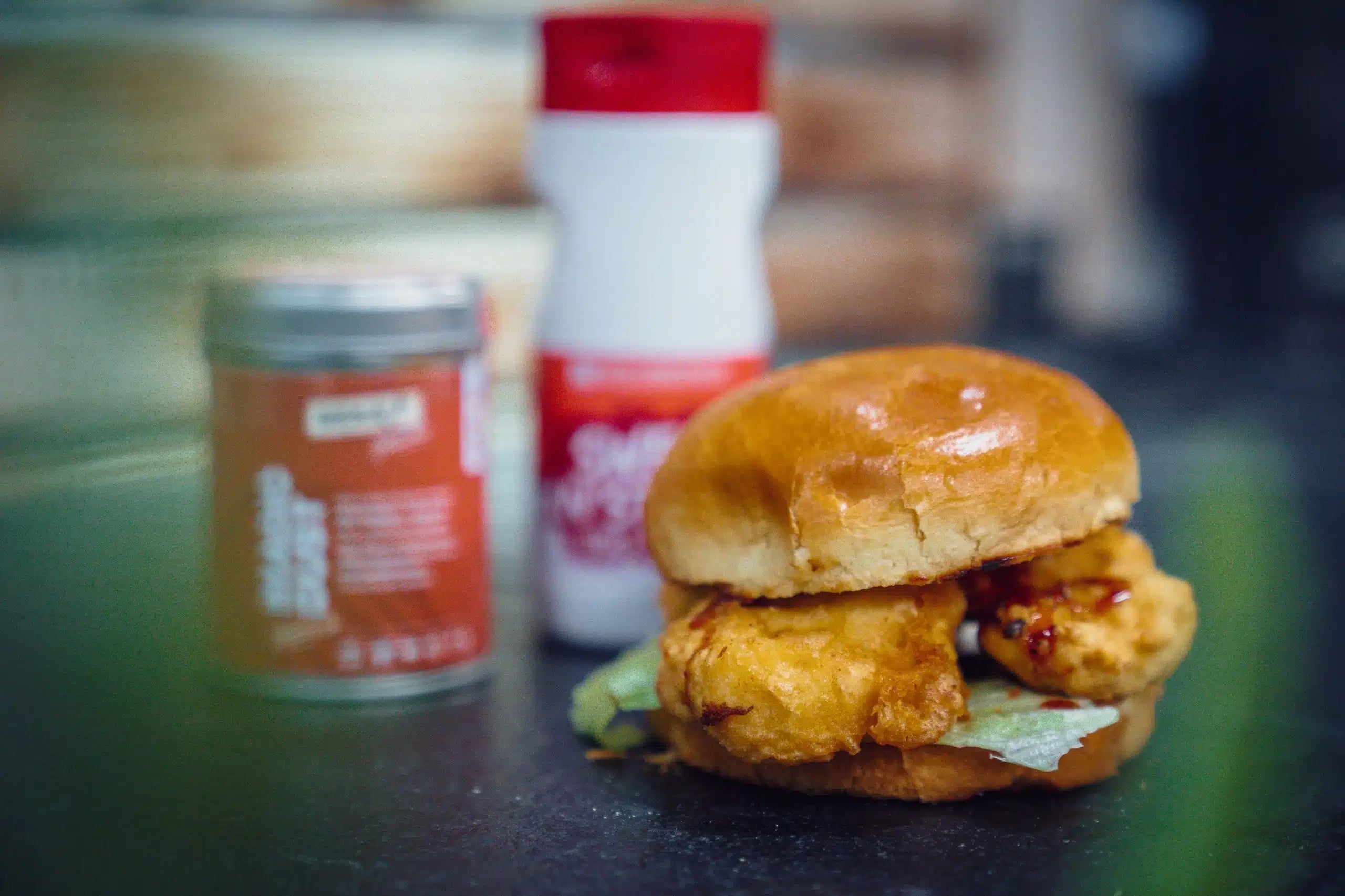 Leckerer Chicken Nugget Burger