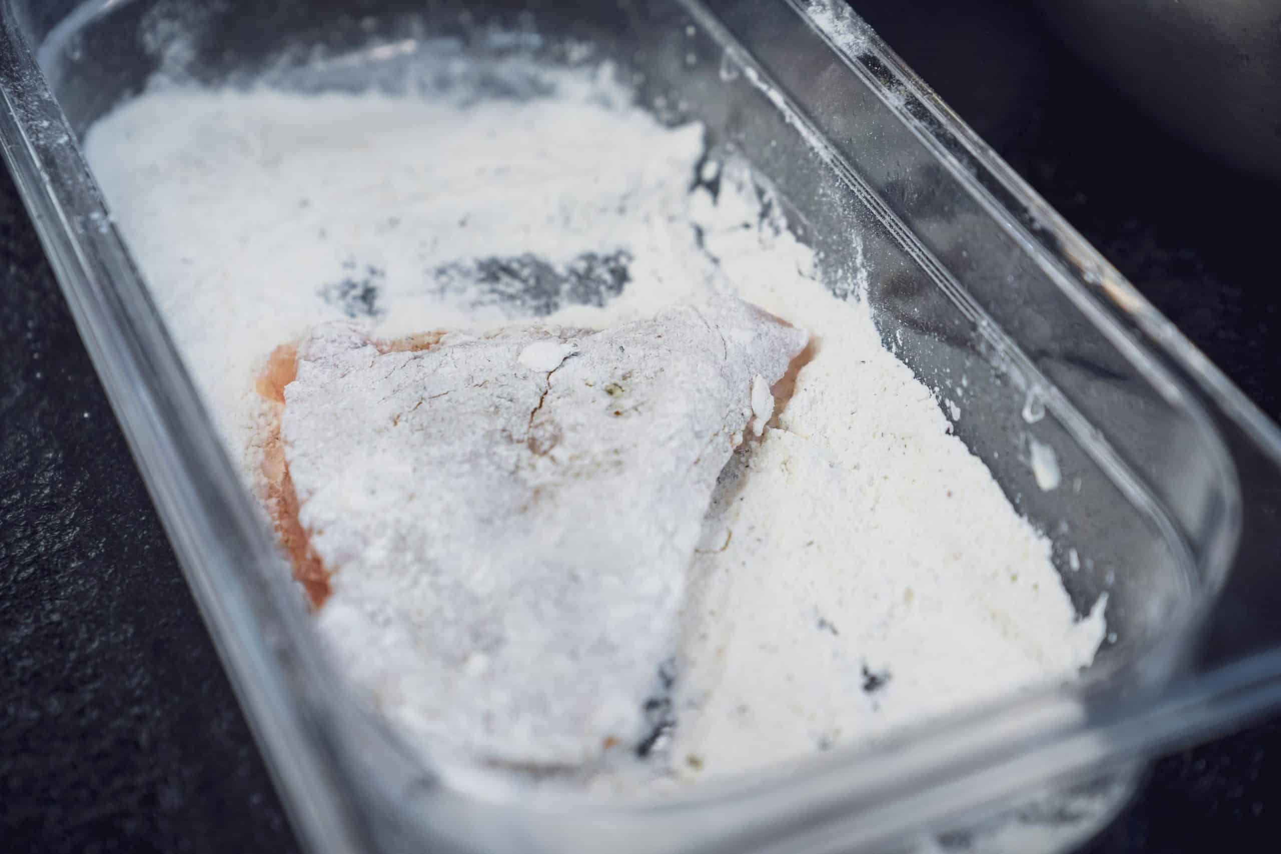 Fischfilet im Mehl
