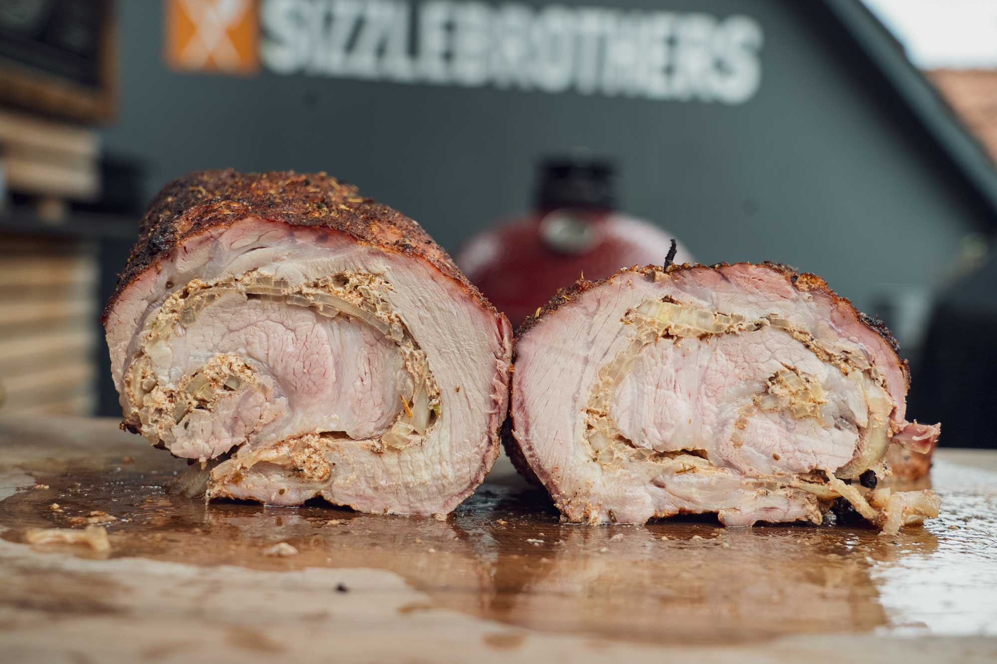 Leckerer Gyros Braten vom Kohlegrill - genial saftig