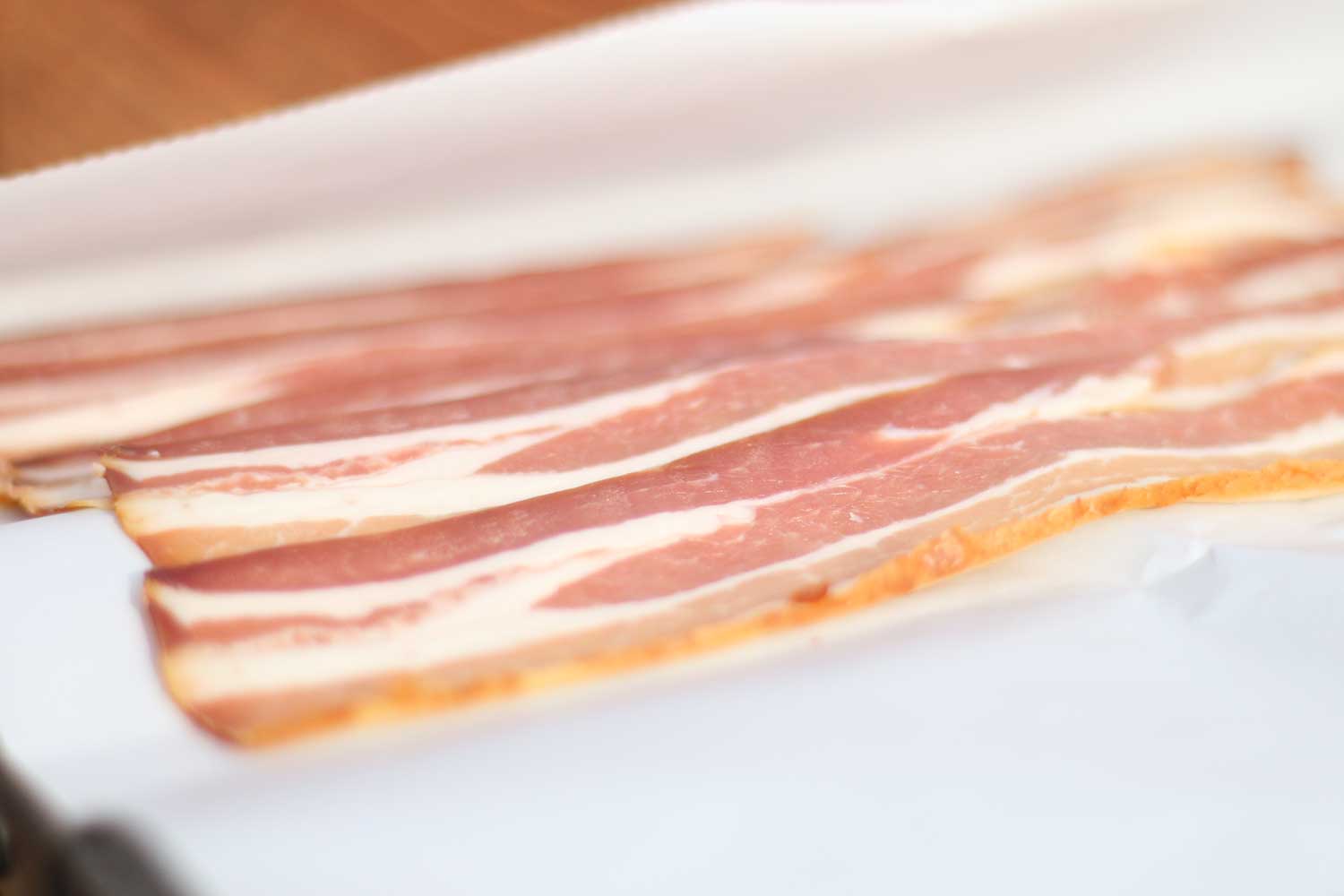 Bacon für die Hähnchenspiesse