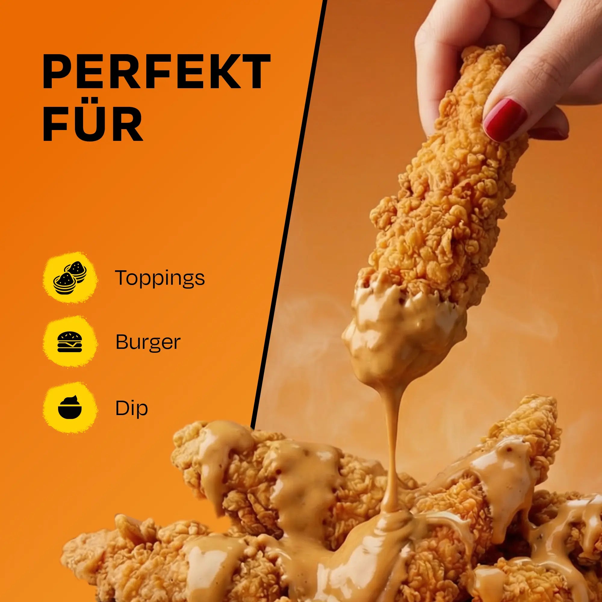 Hand taucht panierten Hähnchenstreifen in Dip vor orangefarbenem Hintergrund.