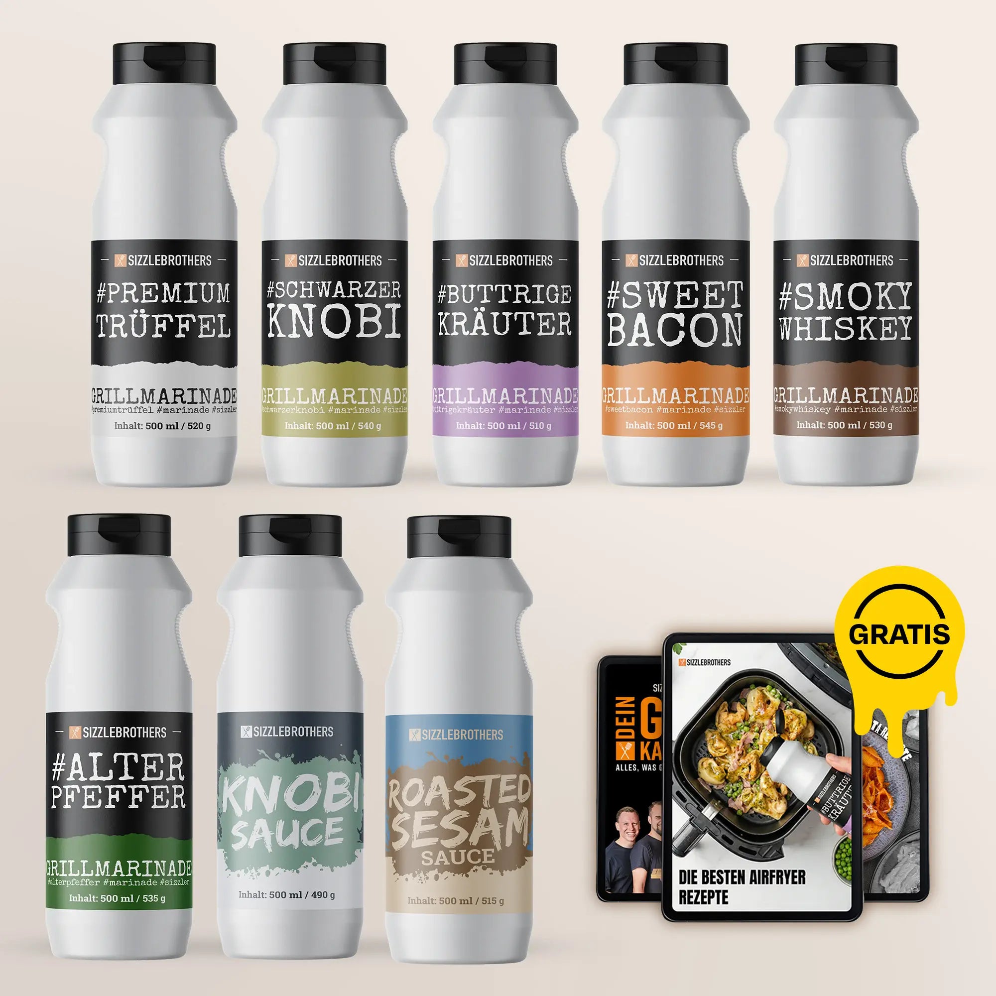 Zehn weiße Saucenflaschen, ein Rezeptbuch und Marinadenpäckchen mit „GRATIS“-Sticker.