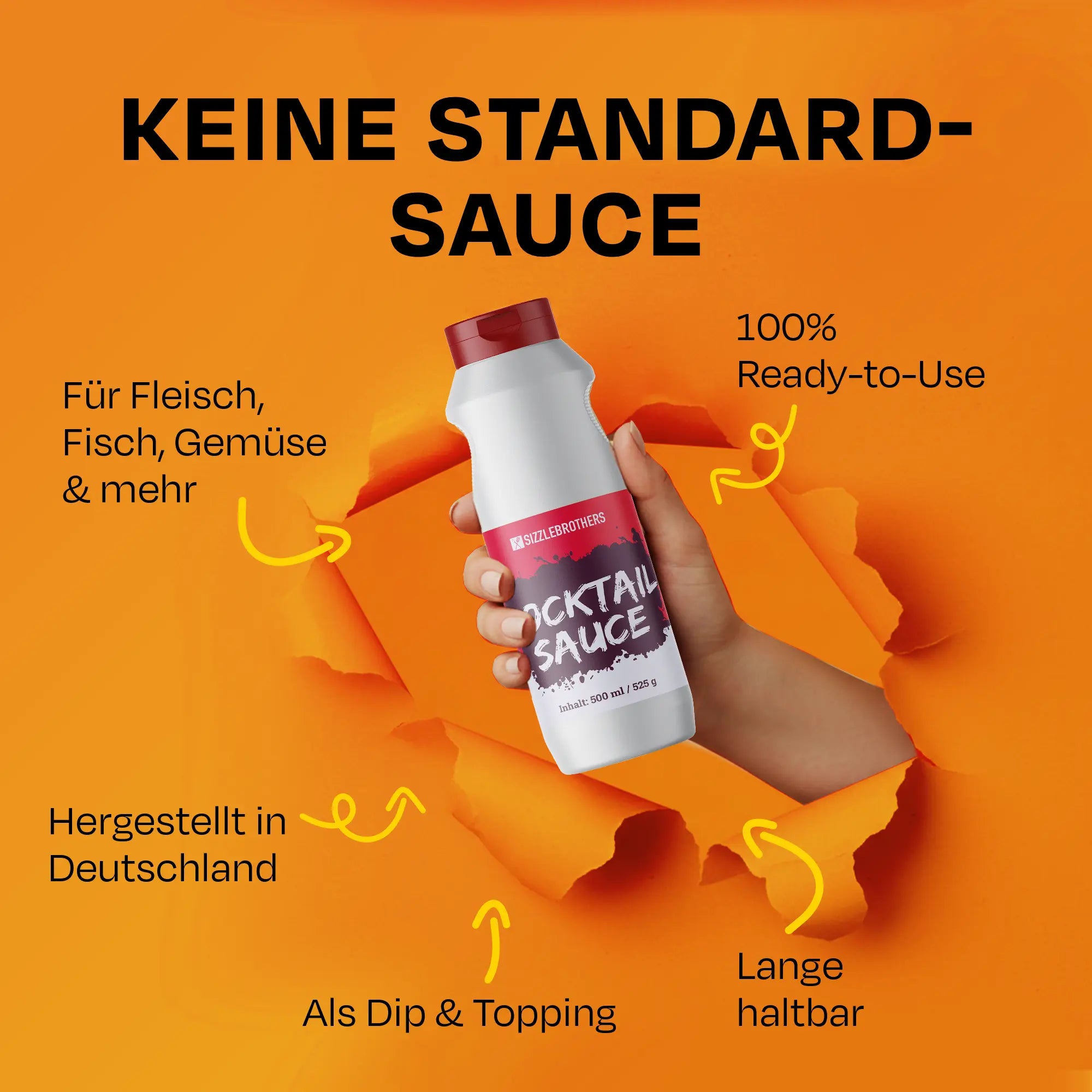 Flasche Cocktail Sauce in Hand, Text: Keine Standard-Sauce, geeignet für Fleisch, Fisch, Gemüse.