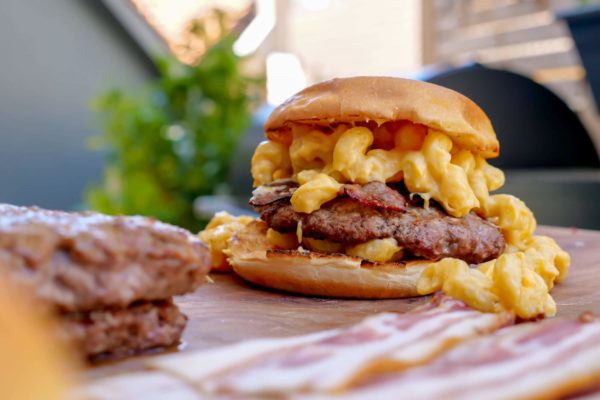 Mac and Cheese Burger - Das Rezept für den US-Klassiker